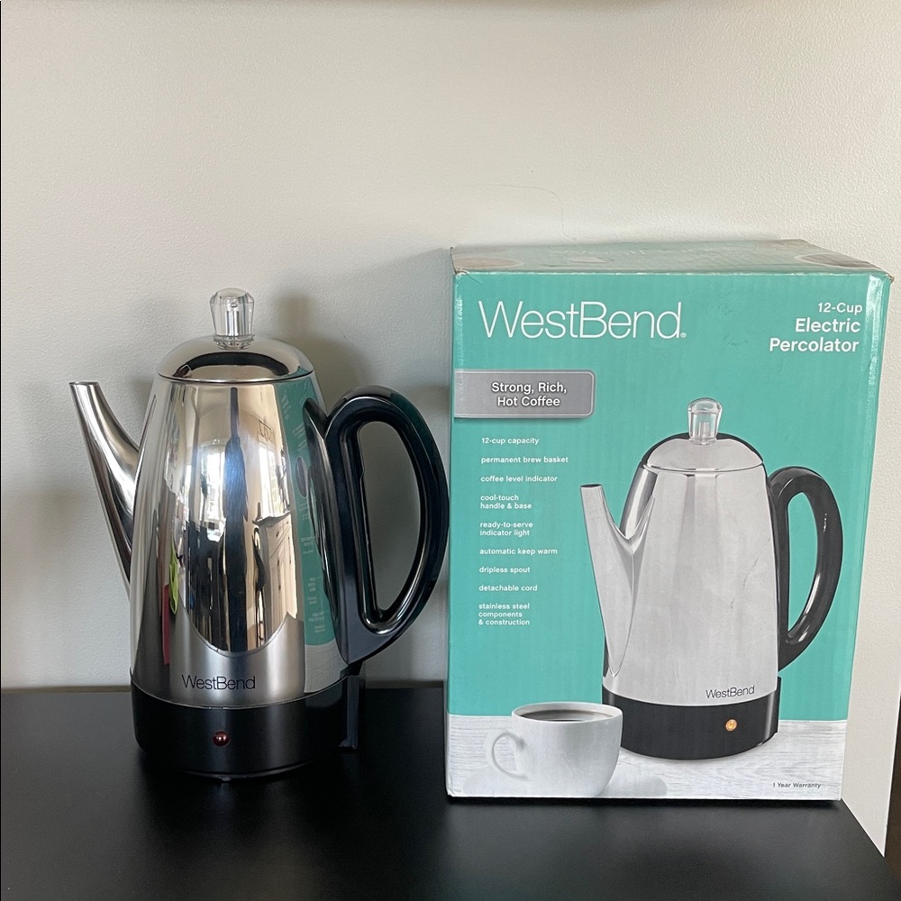 ❤️NEW!!!❤️ West Bend Electric Percolator - Silver and Black.